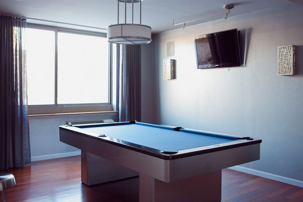 Sky City Apartments New York Exterior photo